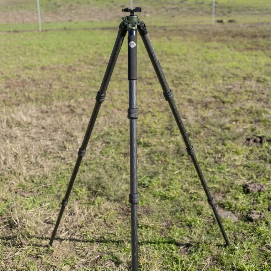eoto image Carbon Fibre Hunting Tripod - Compact EDGE of the OUTBACK (2026)